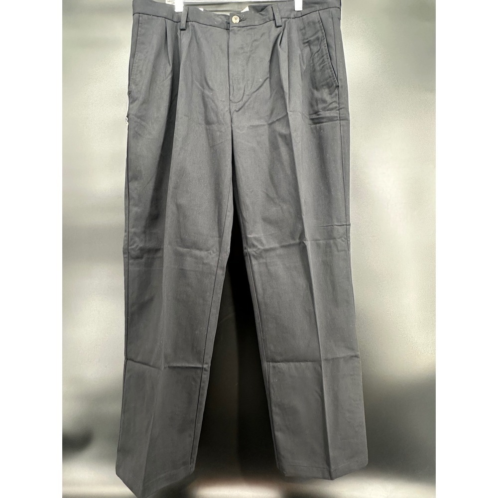 St. John's Bay Men's Black Dress Pants 40x32 Classic Fit Pleated Easy Care NWT‎